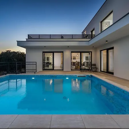 Villa Loto *